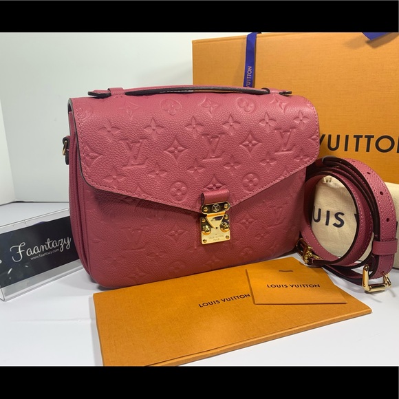 Louis Vuitton Handbags - ❤️Sold❤️Louis vuitton Pochette Metis Empreinte